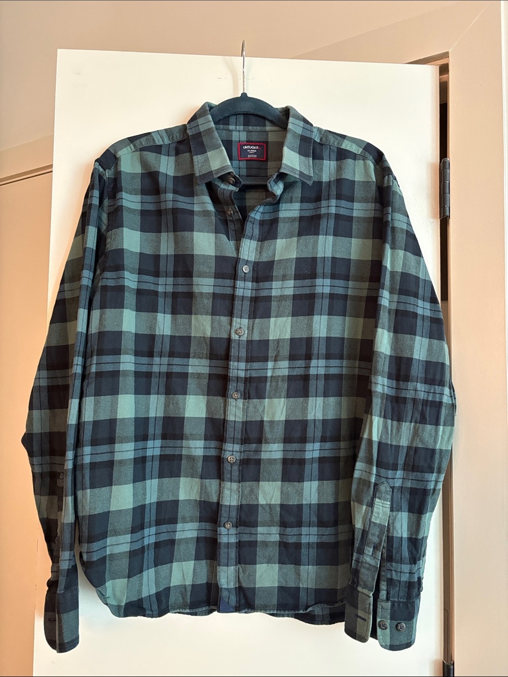 Goodfellow & Co Men's Teal and Black Plaid Button-Down Shirt